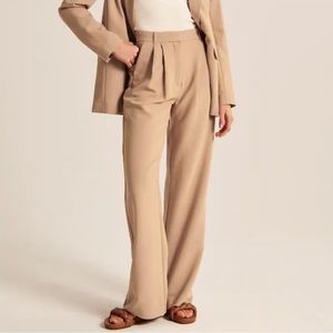 Abercrombie & Fitch - Women’s Tailored Wide Leg Pant